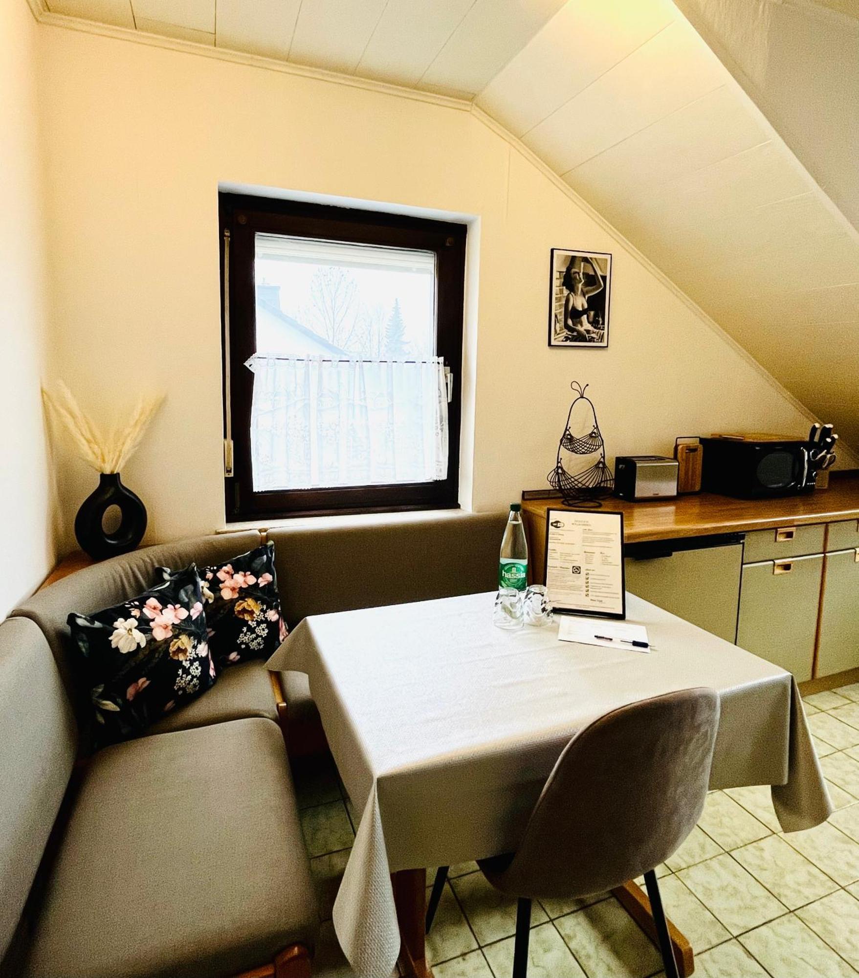 Casa Inn Parkview - Relax & Chill - Perfect For Business Travel, Weekend Trip, Family&Friends, Dogs Lover, Romance, Layover Or Longstay ليمبورغ ان دير لان المظهر الخارجي الصورة