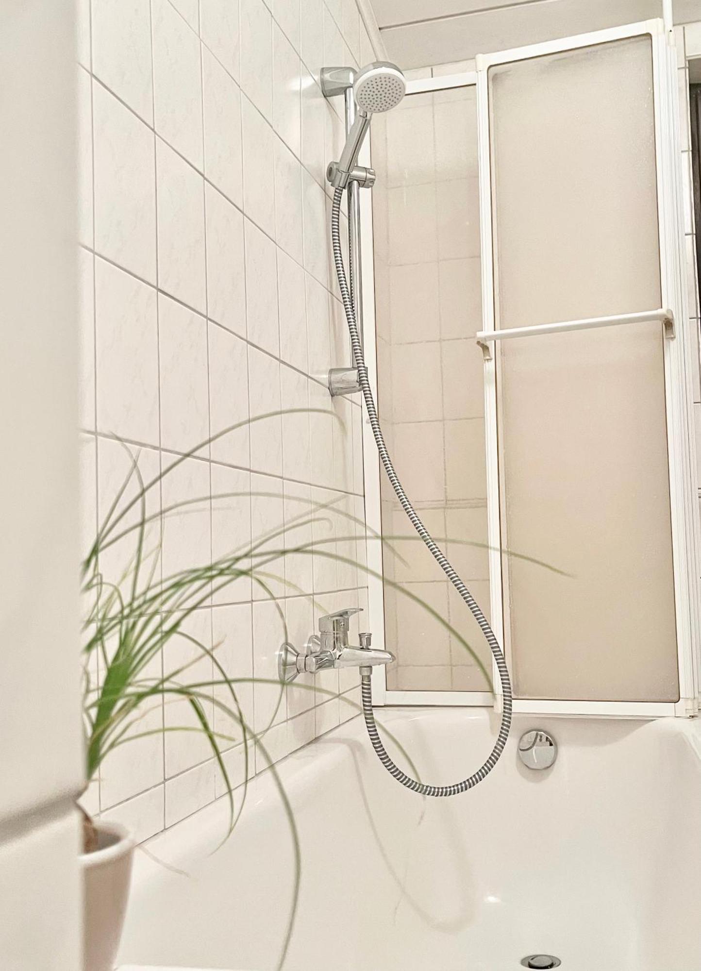 Casa Inn Parkview - Relax & Chill - Perfect For Business Travel, Weekend Trip, Family&Friends, Dogs Lover, Romance, Layover Or Longstay ليمبورغ ان دير لان المظهر الخارجي الصورة