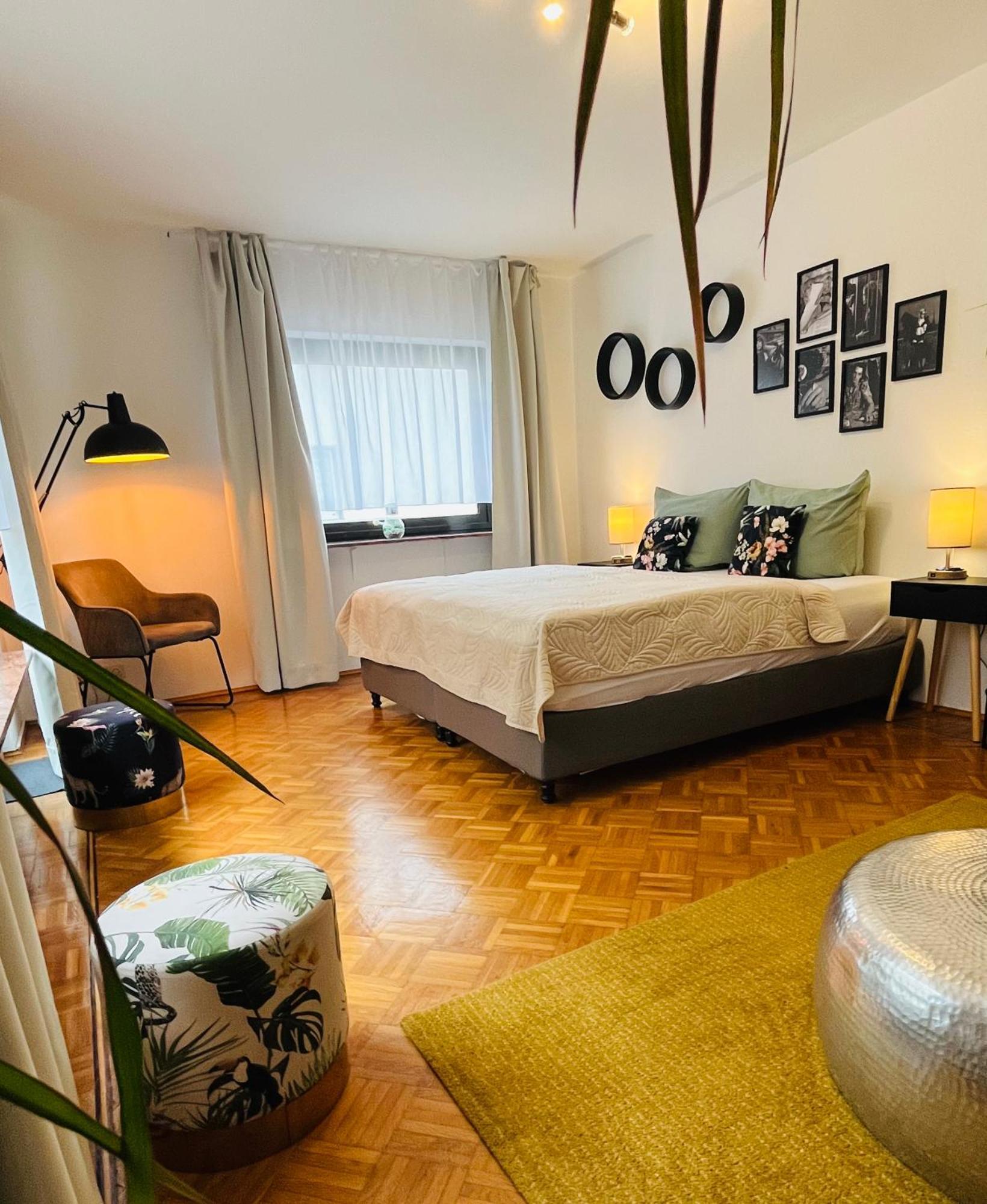 Casa Inn Parkview - Relax & Chill - Perfect For Business Travel, Weekend Trip, Family&Friends, Dogs Lover, Romance, Layover Or Longstay ليمبورغ ان دير لان المظهر الخارجي الصورة